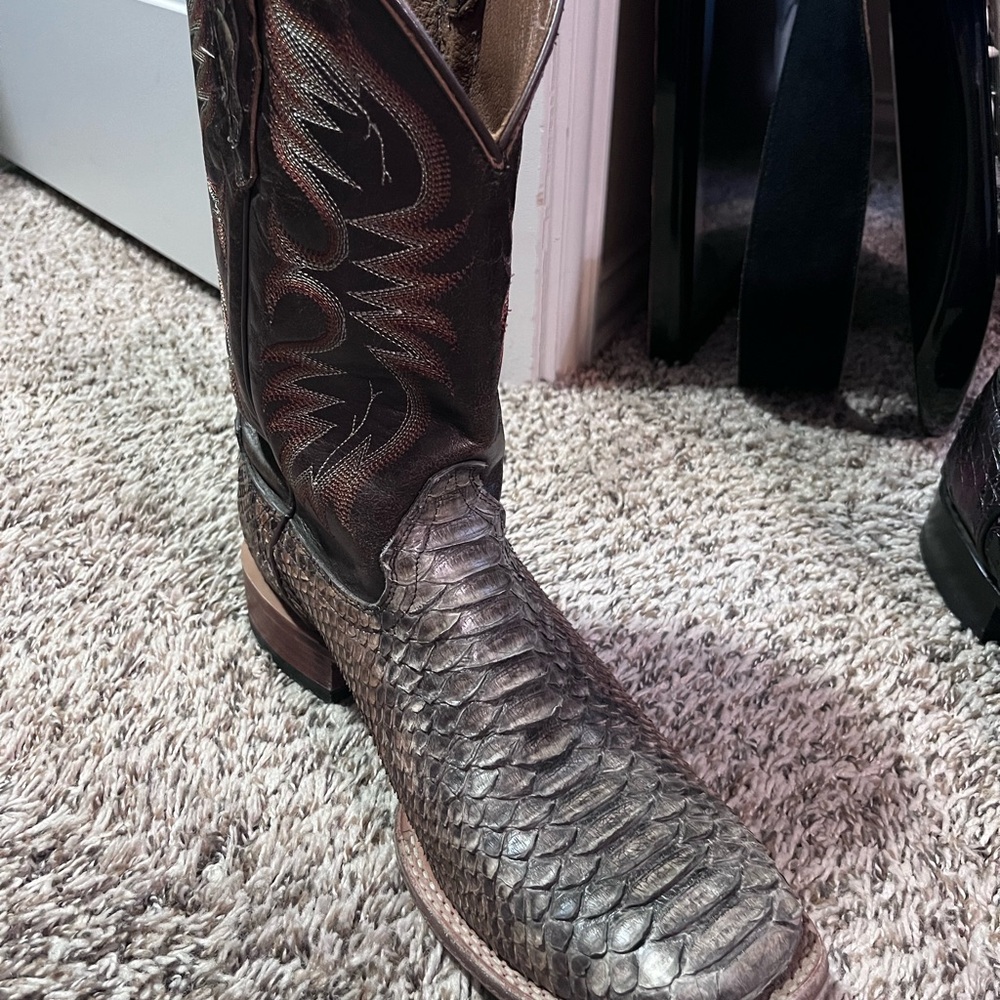 Men's Snakeskin Western Boots in Brown and Gray